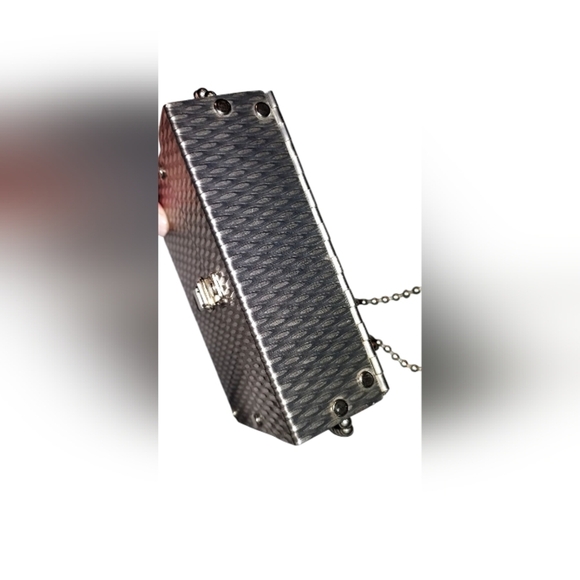 Wendy Stevens Stainless Steel Silver Chain Crossbody Bag - Picture 7 of 10